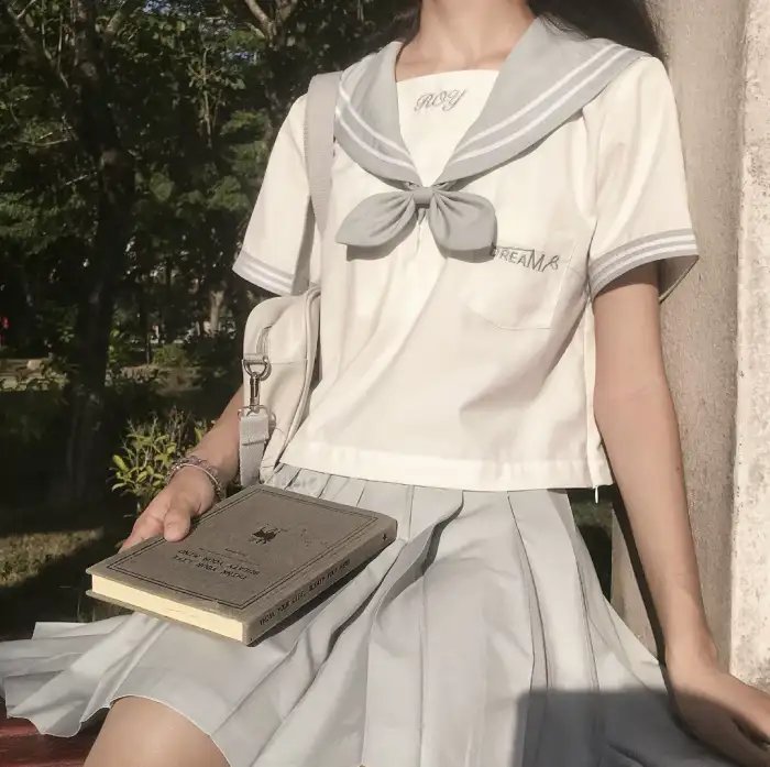 葛妮斯派特洛之风情万种